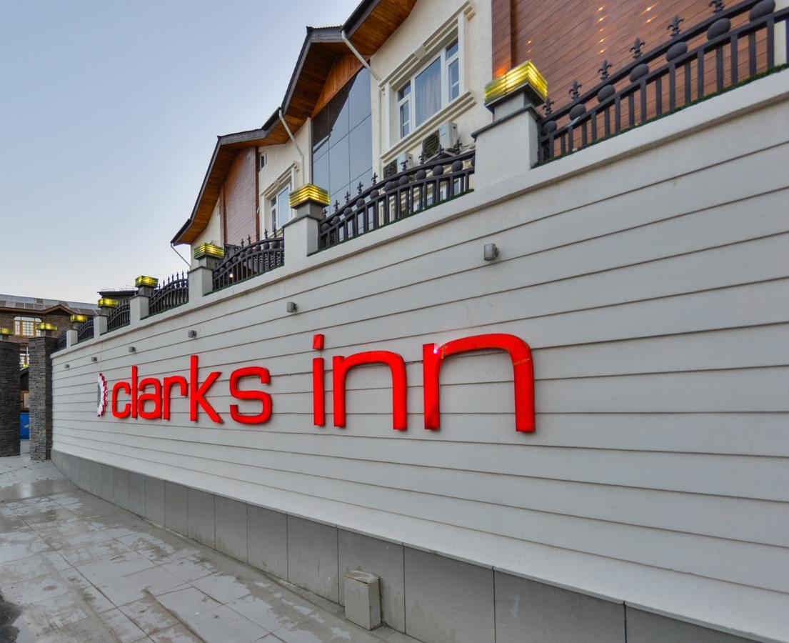 Clarks Inn Srinagar Ngoại thất bức ảnh