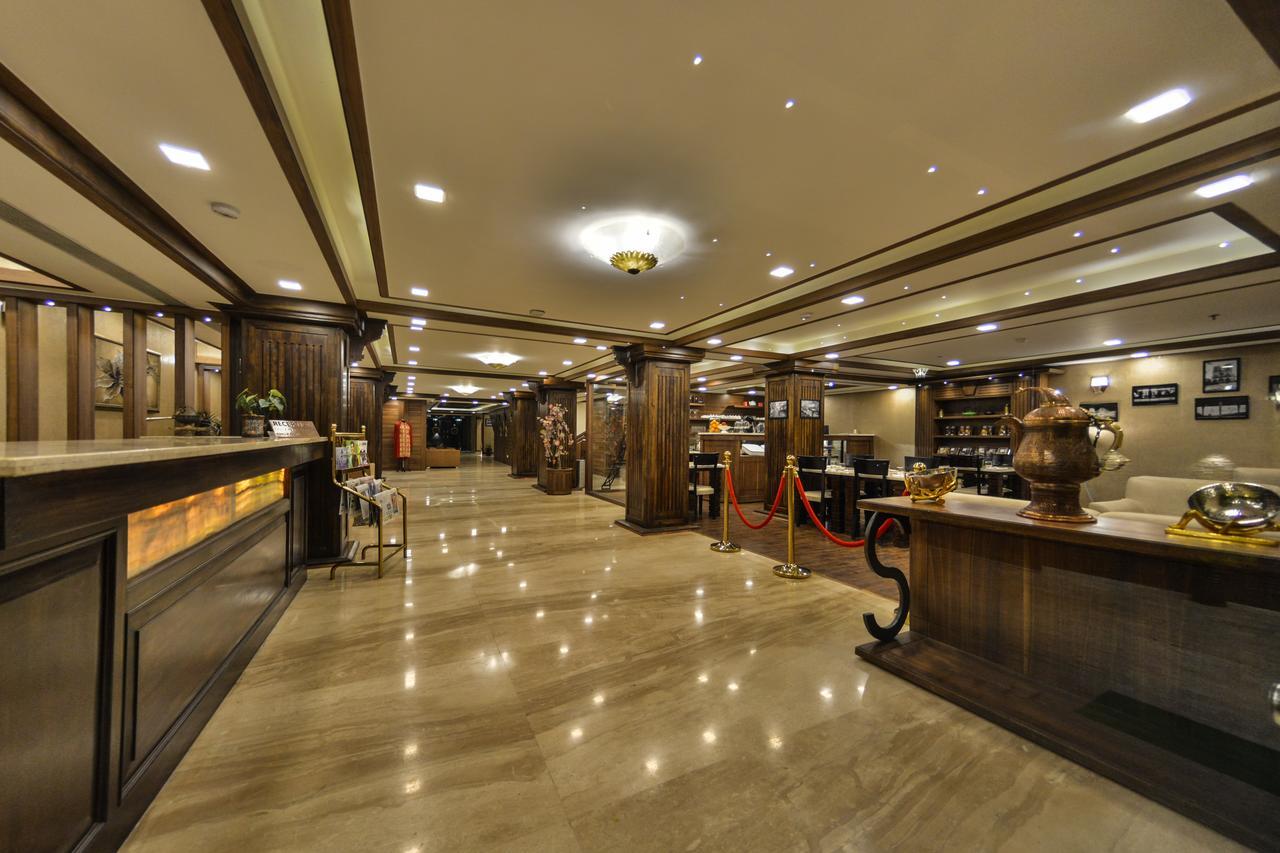 Clarks Inn Srinagar Ngoại thất bức ảnh