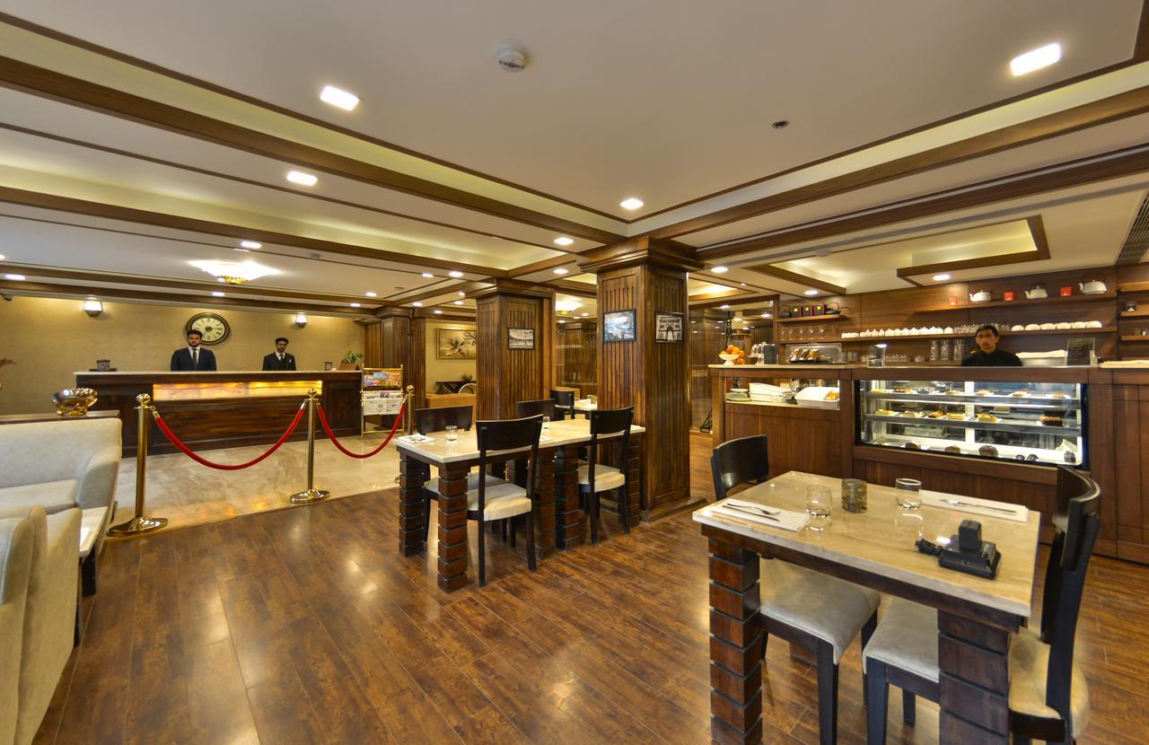 Clarks Inn Srinagar Ngoại thất bức ảnh