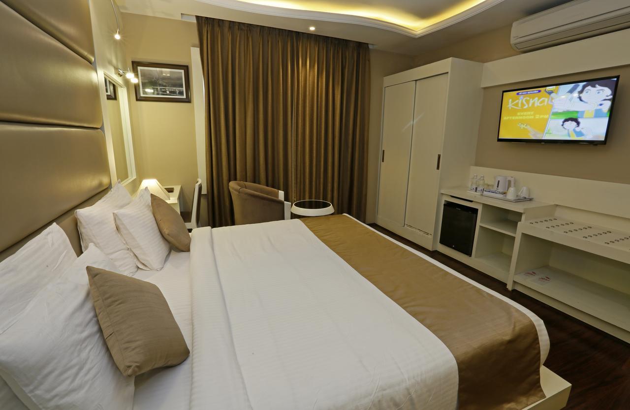 Clarks Inn Srinagar Ngoại thất bức ảnh