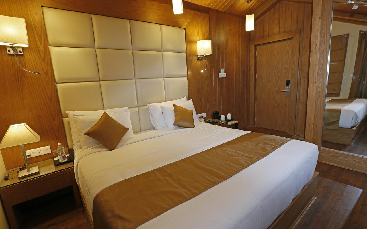 Clarks Inn Srinagar Ngoại thất bức ảnh