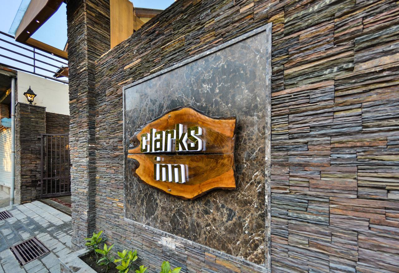 Clarks Inn Srinagar Ngoại thất bức ảnh