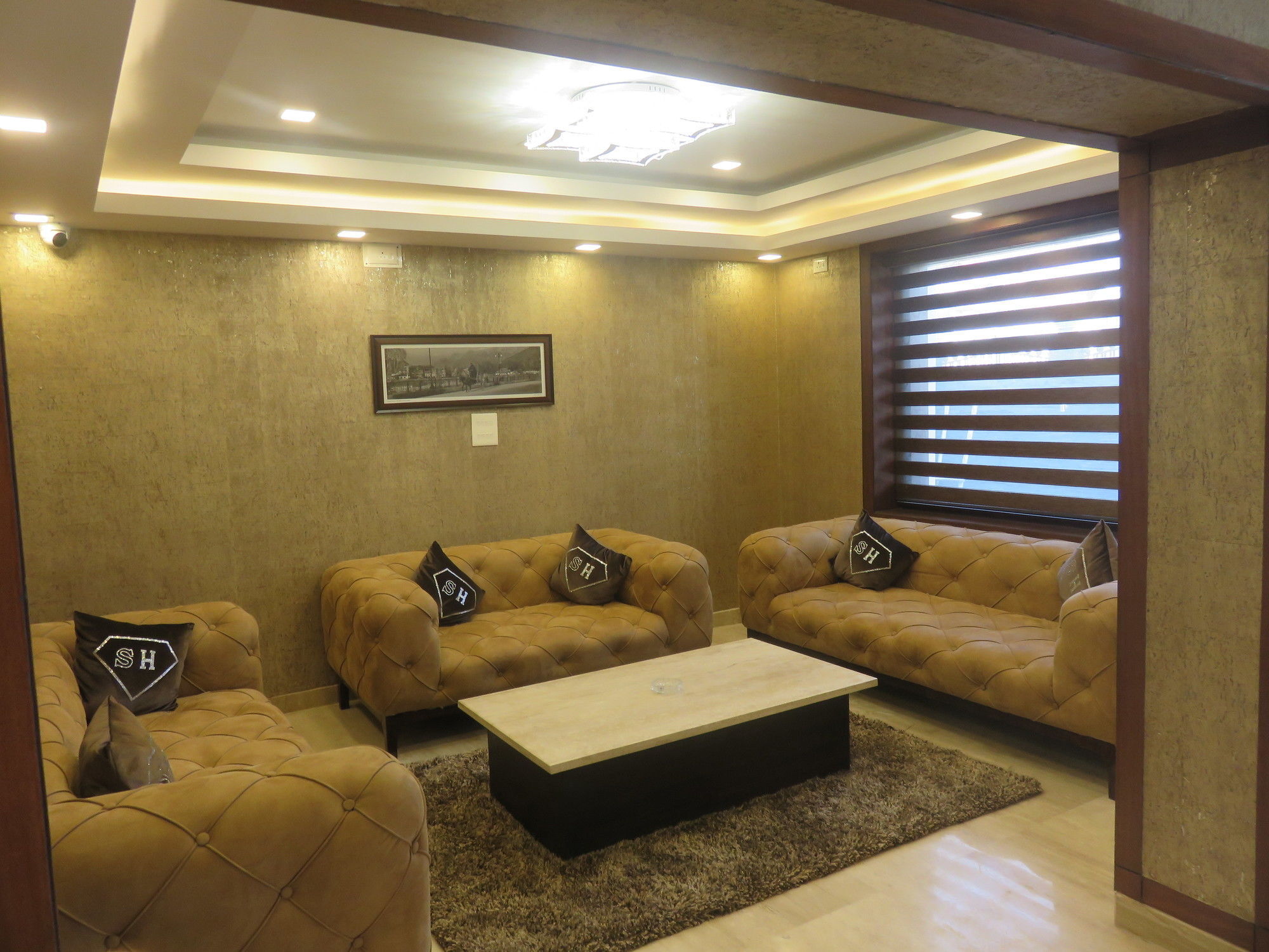 Clarks Inn Srinagar Ngoại thất bức ảnh