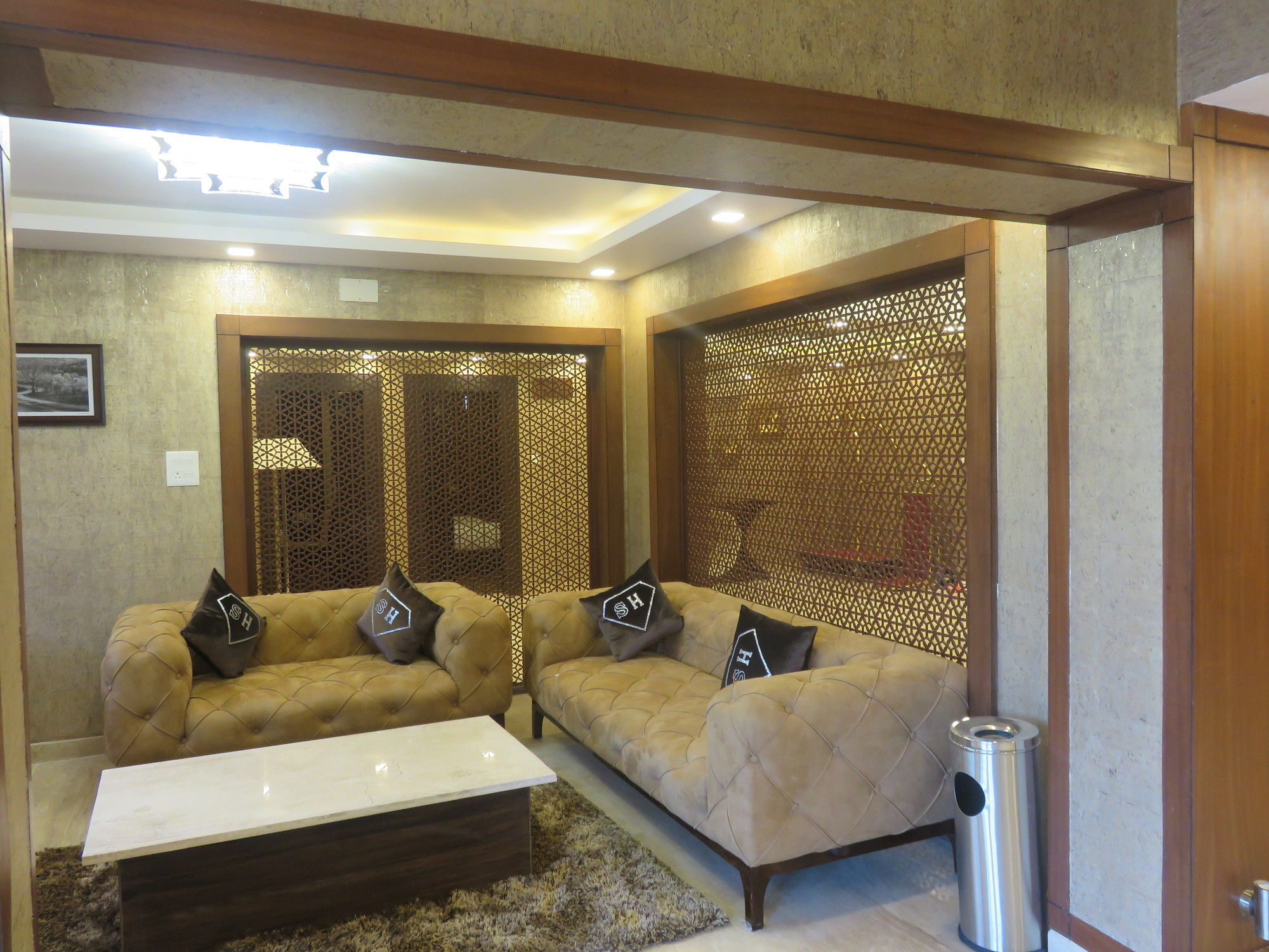 Clarks Inn Srinagar Ngoại thất bức ảnh
